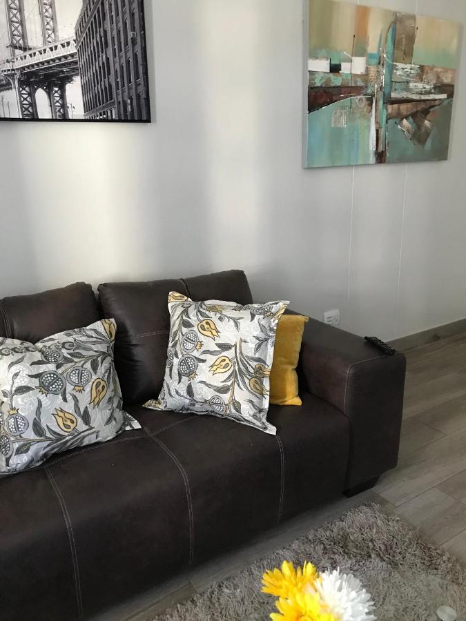 Regency Hotel Apartment @ 4Th Pretoria-Noord エクステリア 写真